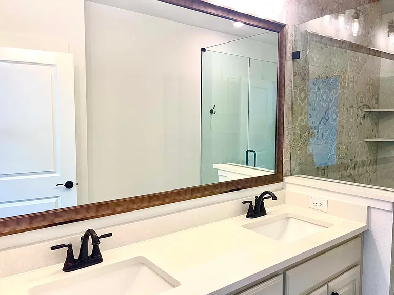 605 Cloverleaf Dr — Photo 10