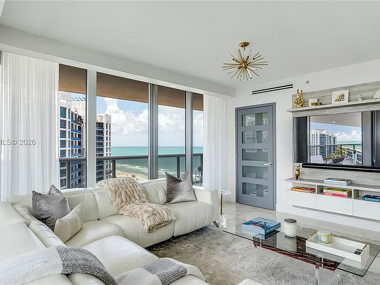 5875 Collins Ave #1807 — Photo 21