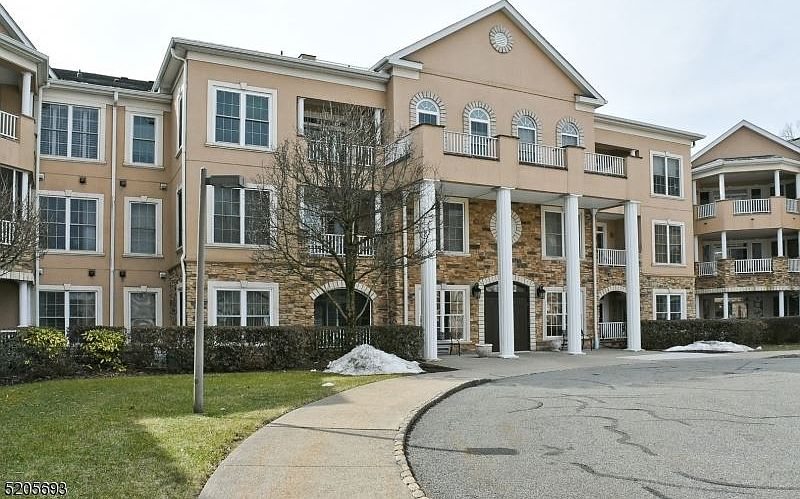 1st image of 3203 Franklin Ln #3203
