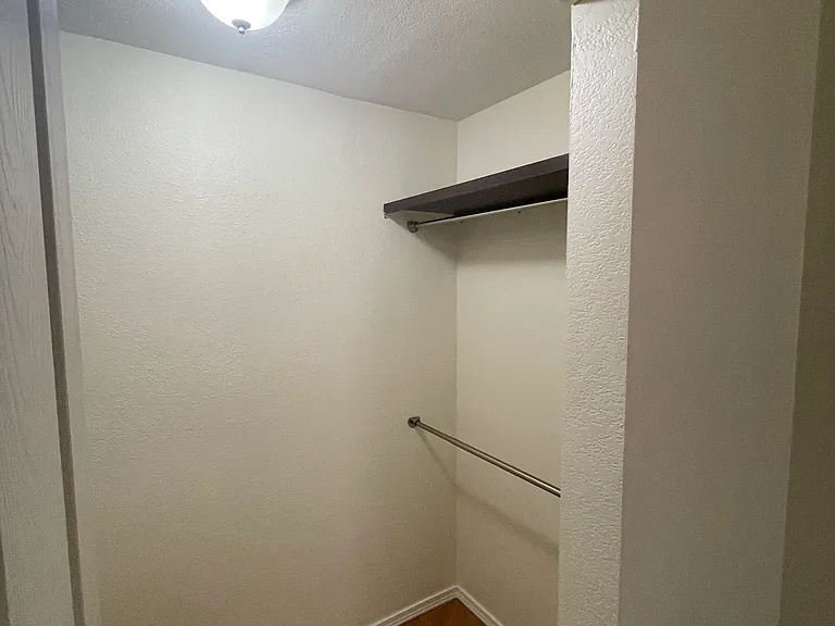 Master bedroom walkin closet