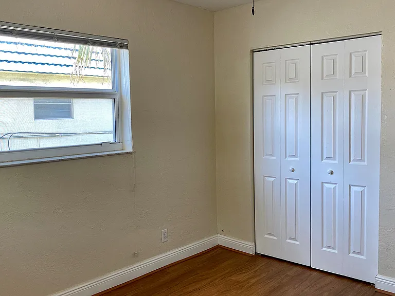 4061 N Dixie Hwy #28 — Photo 8
