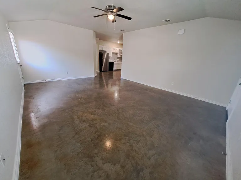 1403 Mulford St #A — Photo 8