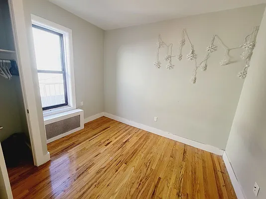 Rented by Lodger Corp | media 18