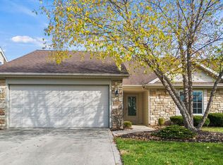 5322 Blossom Rdg, Fort Wayne, IN 46835