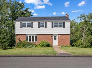 3569 Meadow Gate Dr, Murrysville, PA