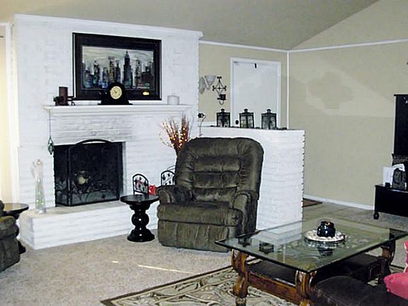 4th image of 6117 Wheaton Dr
