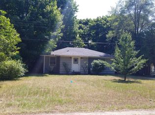 159 W Hile Rd, Norton Shores, MI 49441