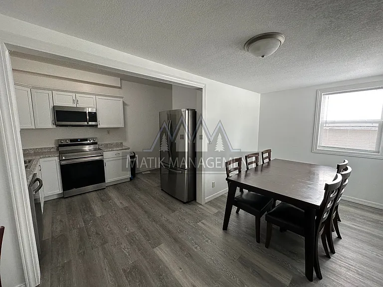 1825 1st St SW — Photo 7