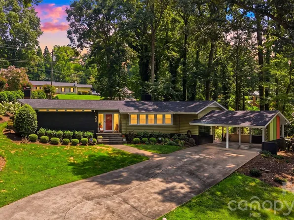 120 Woodland Dr, Morganton, NC 28655