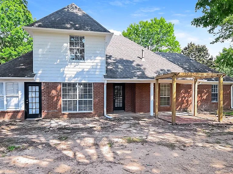 5759 Michaelson Dr — Photo 17