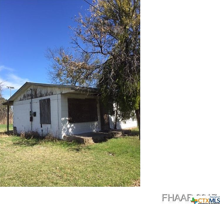 1st image of 203 E Carpenter Ave