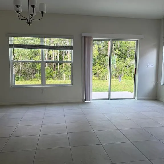 2742 Raindrop Run St — Photo 4