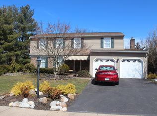 121 Oak Dr, Sellersville, PA 18960