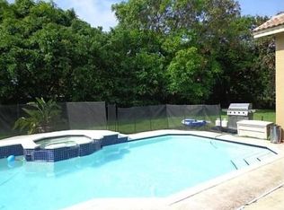 7993 SW 185th Ter, Cutler Bay, FL 33157