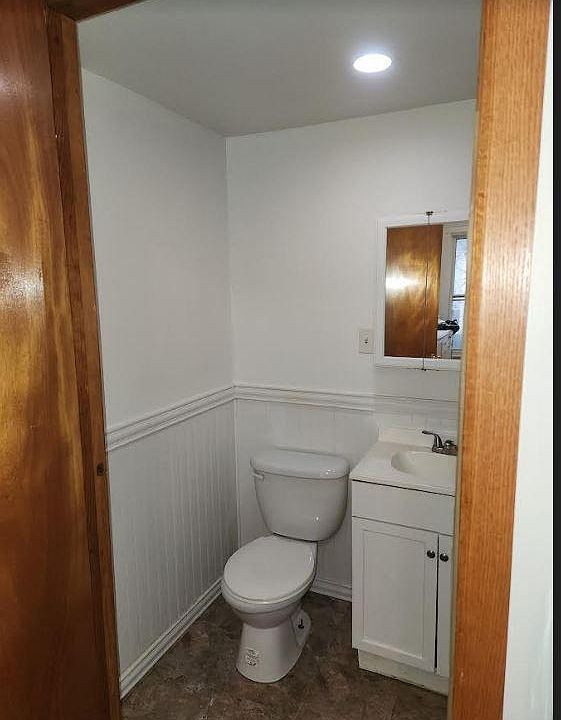 2nd image of 198 2nd St #1