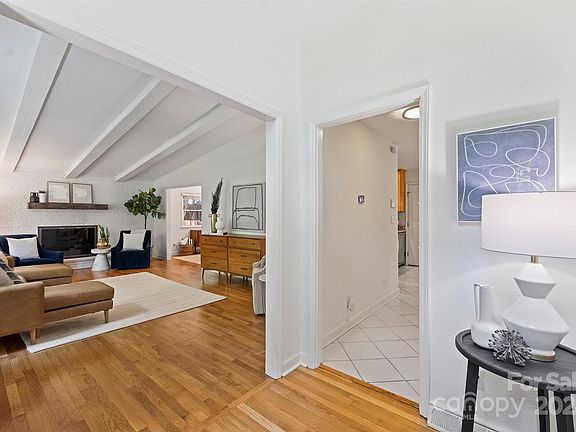 3rd image of 6810 Folger Dr