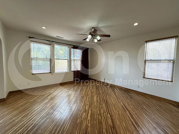 5th image of 1104 E Gail Dr