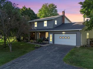 87 Lake Rd, Ontario, NY 14519