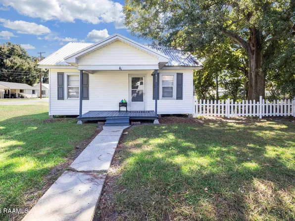 412 E E St, Rayne, LA 70578