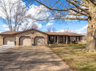 2707 Kim St NE, Hartville, OH 44632