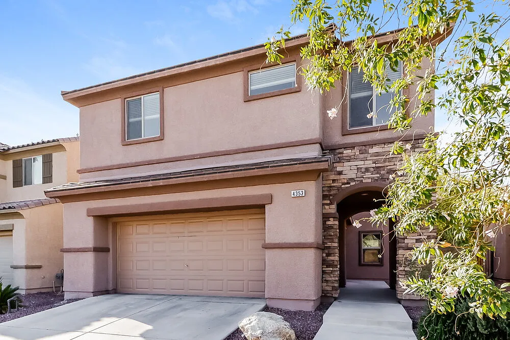 3 bed, 2.5 bath, 1997 sqft, $2,760 — Photo 4