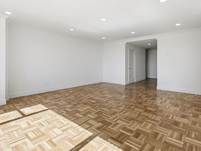 1310 Jones Street — Photo 62