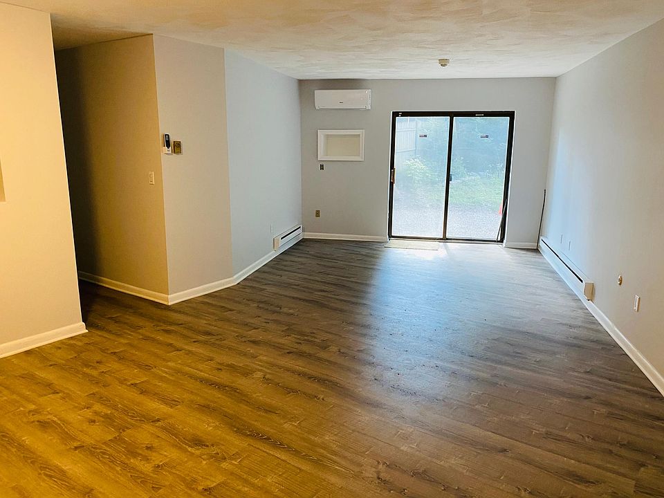 1st image of 215 Thomas Burgin Pkwy Unit 17