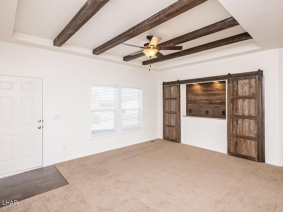 3rd image of 3738 Garnet Dr