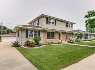 5308 68th St, Kenosha, WI 53142