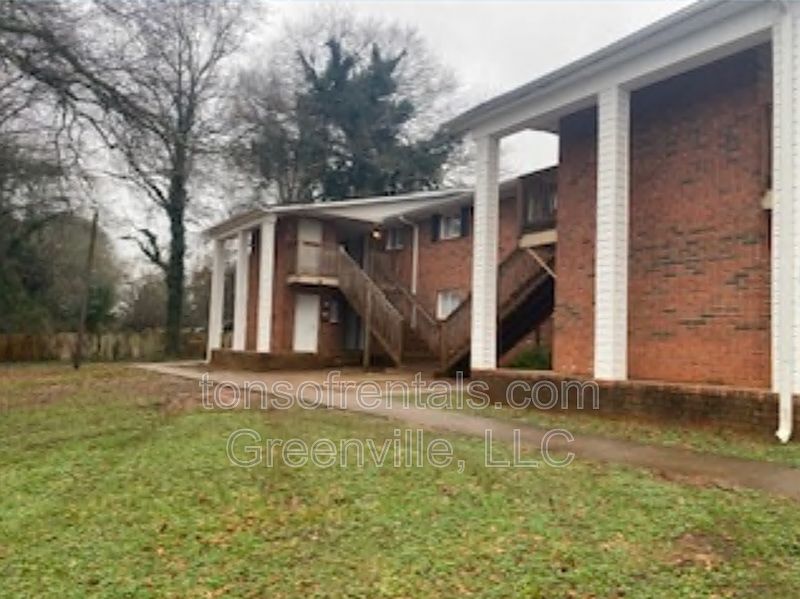 1st image of 88 W Park Dr #D