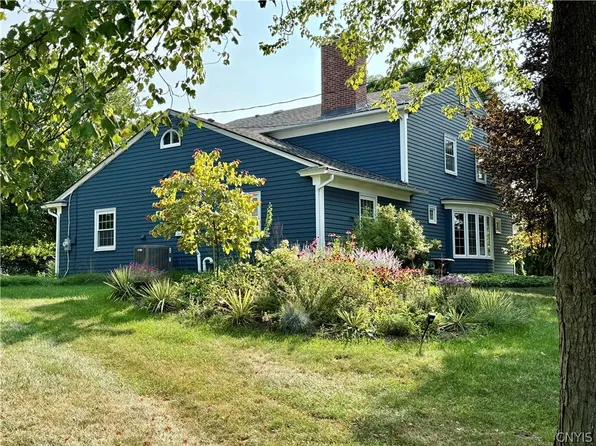 25 Erregger Ter, Syracuse, NY 13224