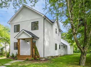 510 Alpeana St, Auburn Hills, MI