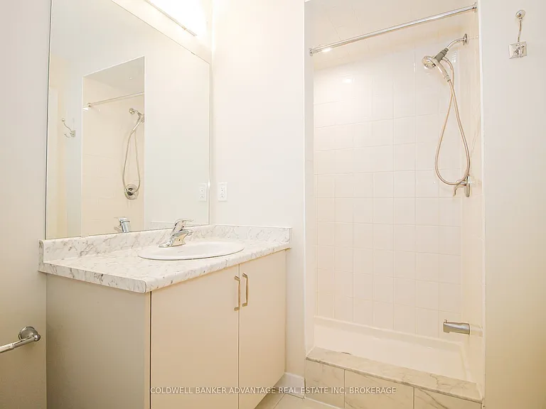77 Keelson St — Photo 29