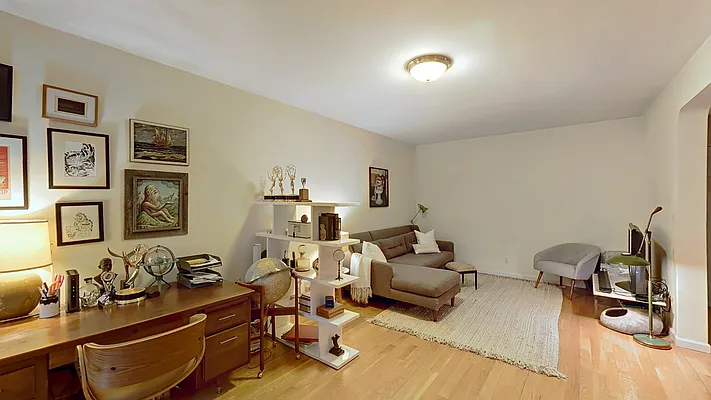 Rented by Emor Management Inc. | media 12