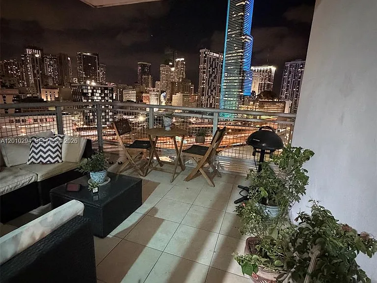 350 S Miami Ave #1503 — Photo 12