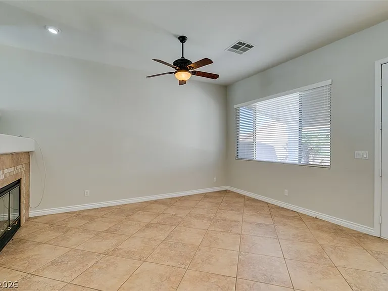 1404 Pullman Pointe Ct — Photo 9