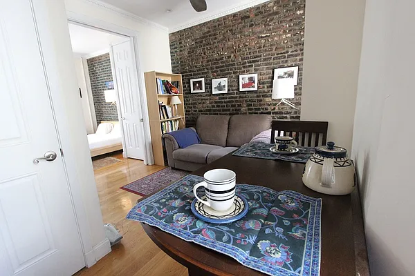 Rented by Maison International | media 17