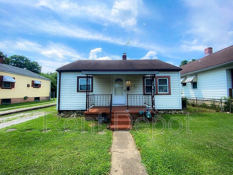 1st image of 1719 E Franklin St