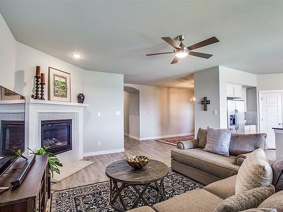5th image of 1612 Deer Field Ln