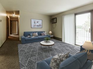 Carling Manor, Grand Forks, ND 58201