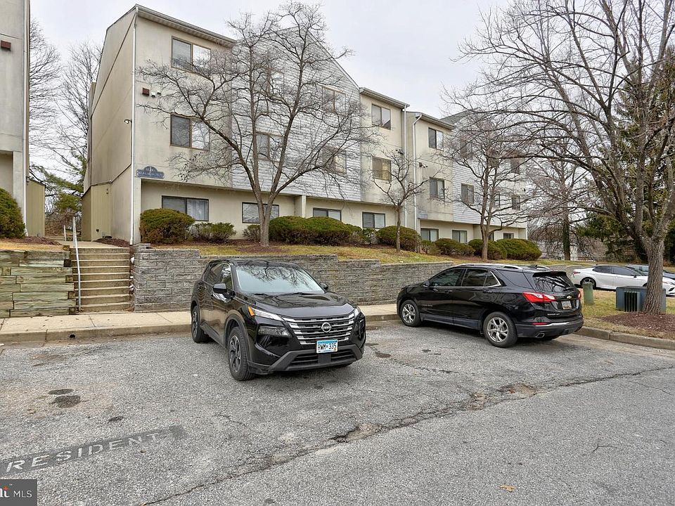 1st image of 72 Ashlar Hill Ct #72