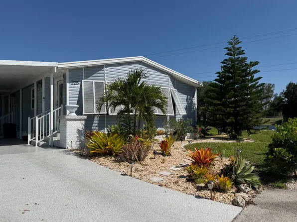 225 Kittery Ct, Fort Myers, FL 33912
