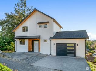 3022 Sylvan Dr W, University Place, WA 98466