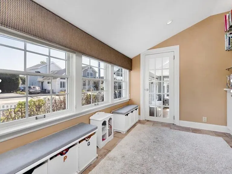 151 Coronado St — Photo 2