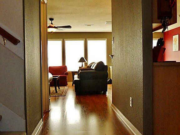 4th image of 17915 Rose Hill Park Ln