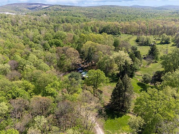 2nd image of 154 Thompson Rd