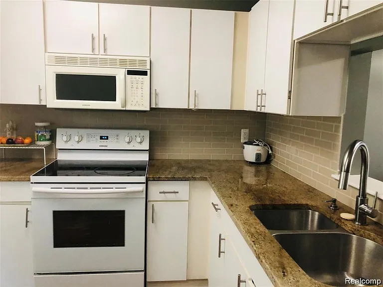 41419 Cornell Dr — Photo 15