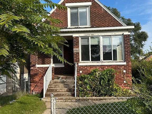 2nd image of 3907 Drummond St