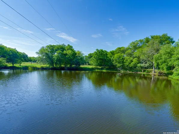 10745 & 10767 Rosemar Ln, Adkins, TX 78101