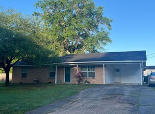 7 Victor Dr, Longview, TX 75601